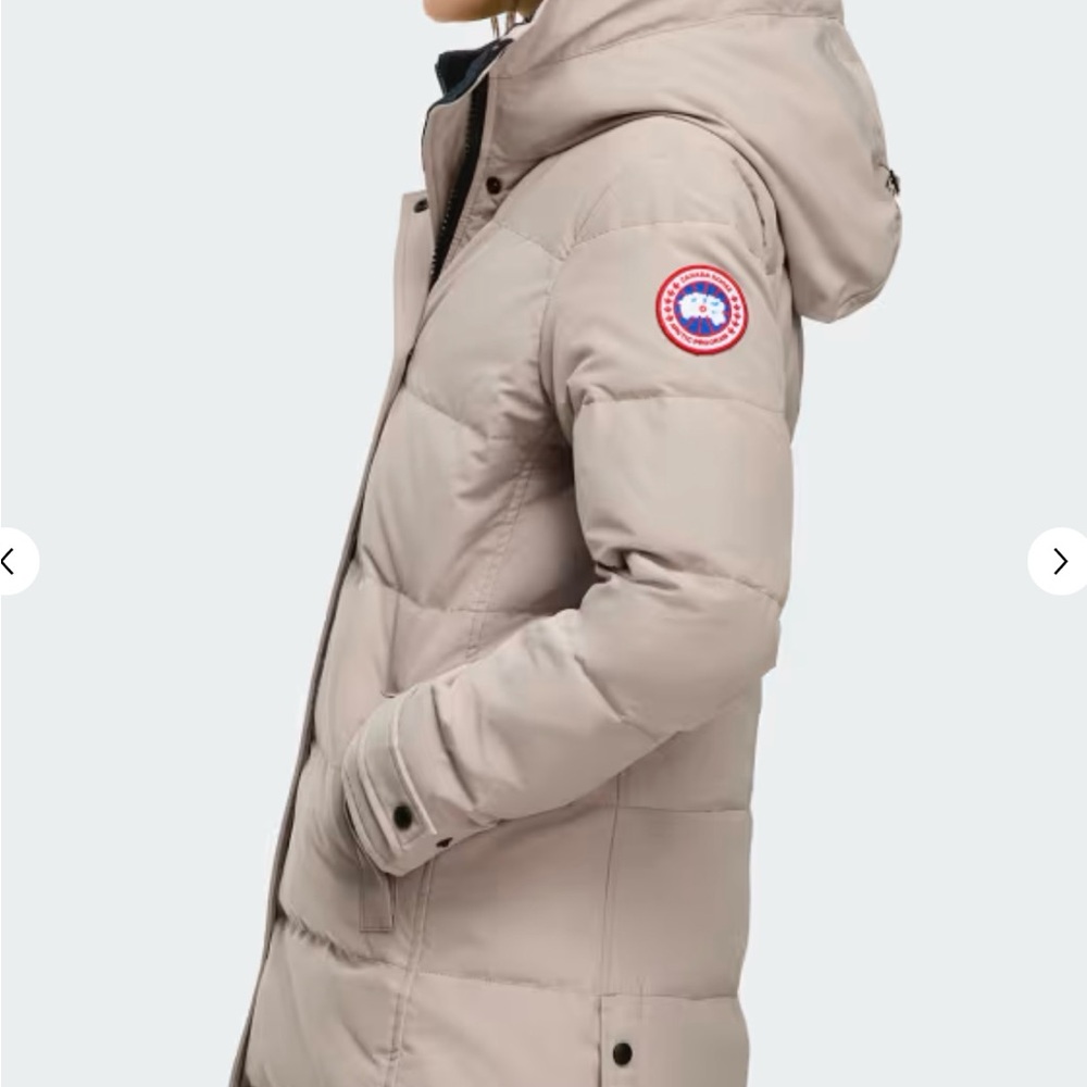 Canada Goose Women's Jacket in Light Tan